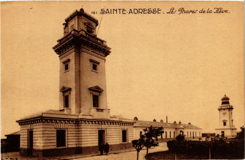 Carte postale ancienne Sainte-Adresse Le Phare de la Heve à Sainte-Adresse