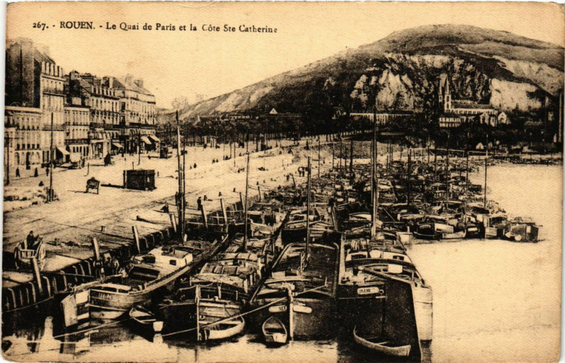 Carte postale ancienne Rouen Le Quai de Paris et la Cote Sainte-Catherine à Rouen