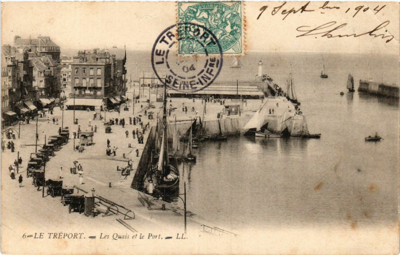 Carte postale ancienne Le Treport Les Quais et le Port