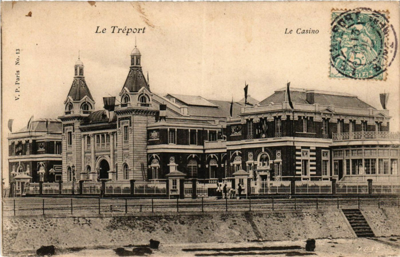 Carte postale ancienne Le Treport Le Casino