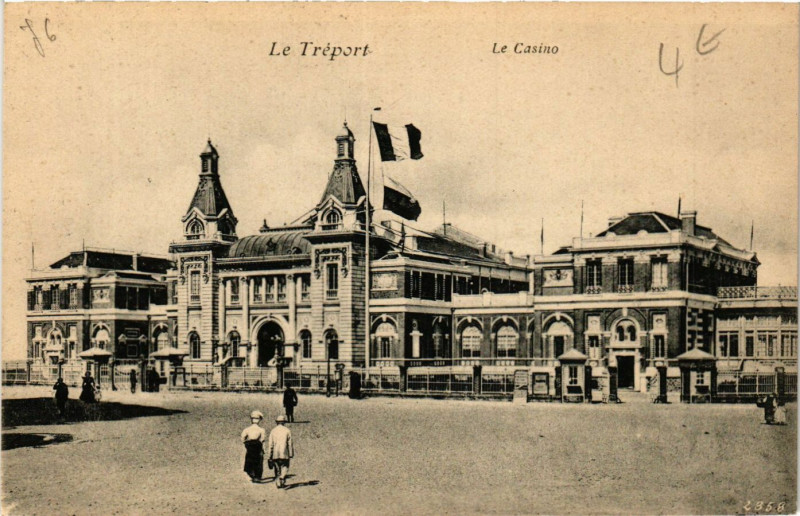 Carte postale ancienne Le Treport Le Casino