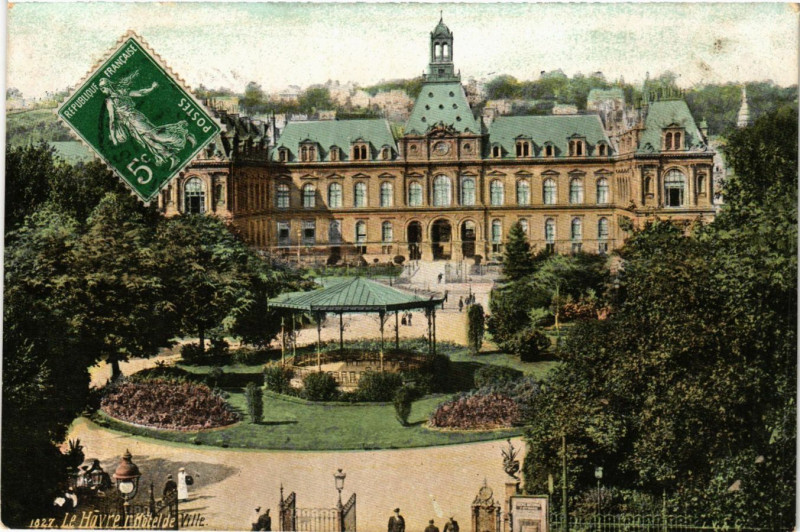 Carte postale ancienne Le Havre L'Hotel de Ville au Havre