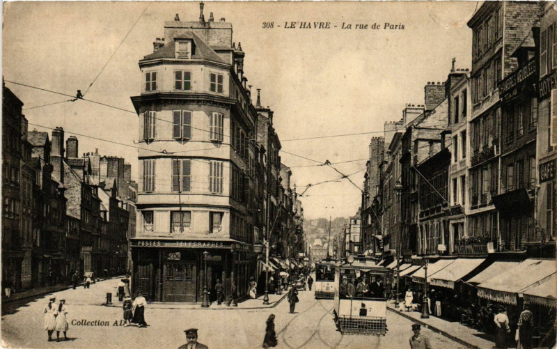Carte postale ancienne Le Havre La rue de Paris au Havre