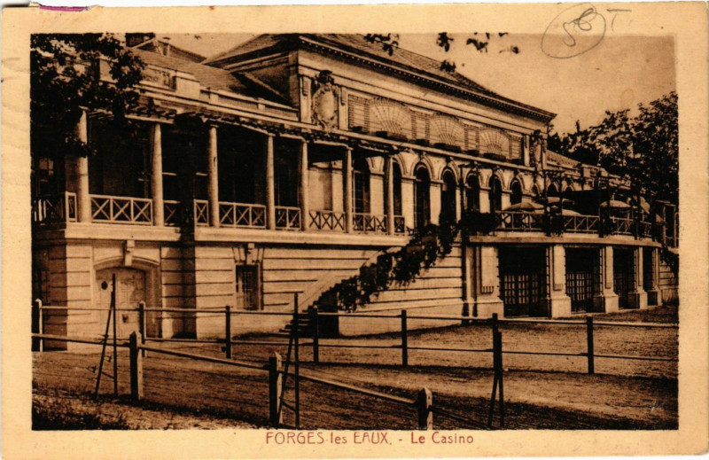 Carte postale ancienne Forges-les-Eaux Le Casino à Forges-les-Eaux