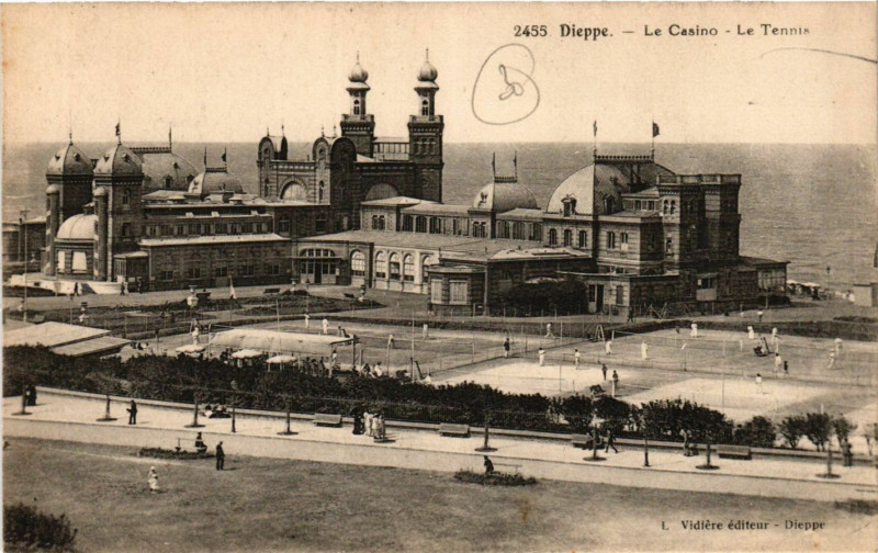 Carte postale ancienne Dieppe Le Casino à Dieppe