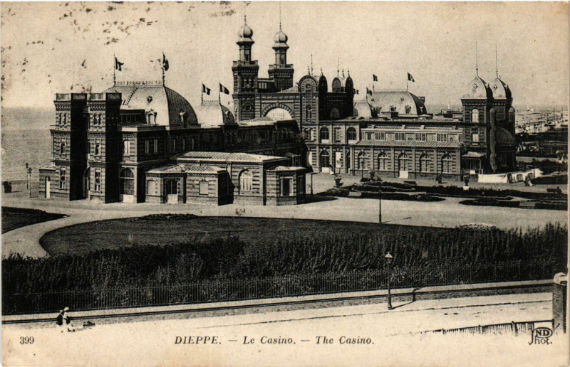Carte postale ancienne Dieppe Le Casino à Dieppe