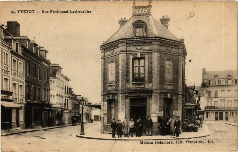 Carte postale ancienne Yvetot-Rue Ferdinand-Lechevallier à Yvetot