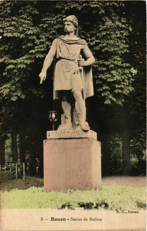Carte postale ancienne Rouen-Statue de Rollon à Rouen