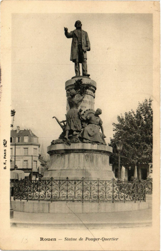 Carte postale ancienne Rouen-Statue de Pouyer-Quertier à Rouen