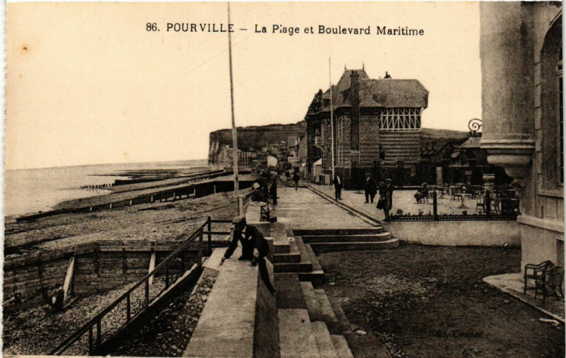 Carte postale ancienne Pourville-La Plage et Boulevard Maritime