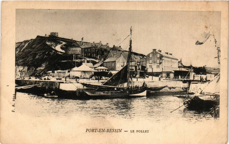 Carte postale ancienne Port-en-Bessin-Le Pollet