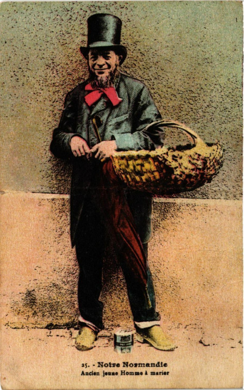 Carte postale ancienne Notre Normandie-Ancien jeune Homme a marier à Eu