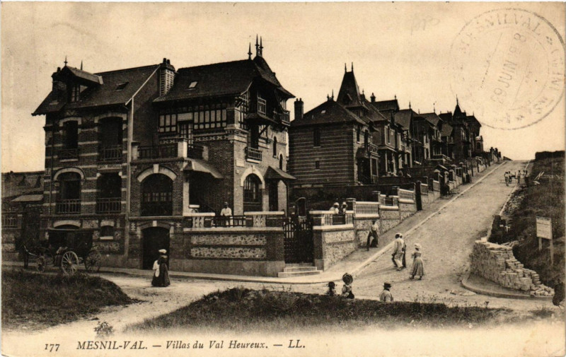 Carte postale ancienne Mesnil-Val Villas du Val Heureux à Eu