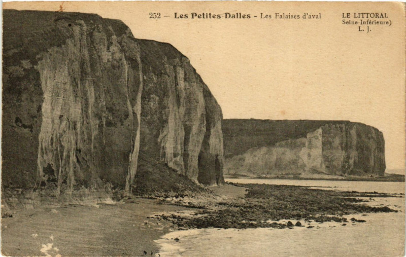 Carte postale ancienne Les Petites-Dalles Les Falaises d'aval