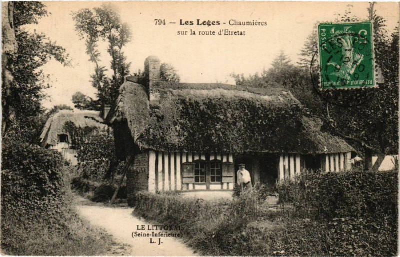 Carte postale ancienne Les Loges-Chaumieres sur la route d'Etretat aux Loges