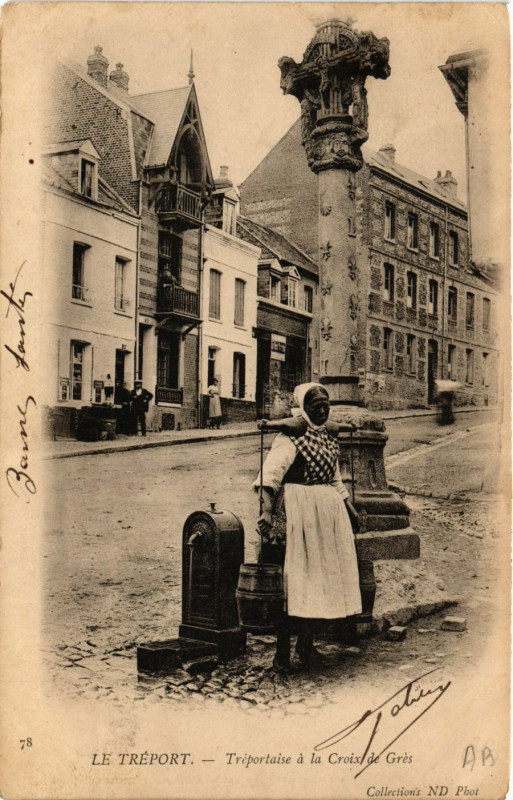 Carte postale ancienne Le Treport-Treportaise a la Croix de Gres au Tréport