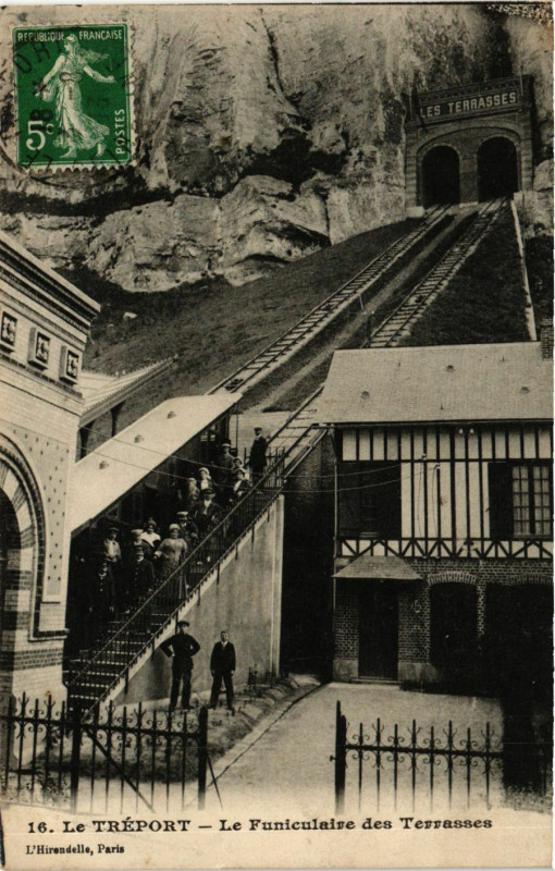 Carte postale ancienne Le Treport-Le Funiculaire des Terrasses au Tréport