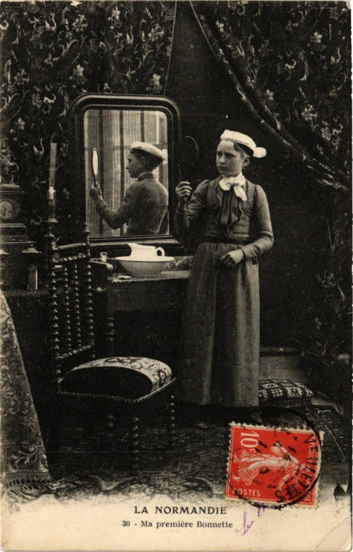 Carte postale ancienne La Normandie-Ma premiere Bonnette