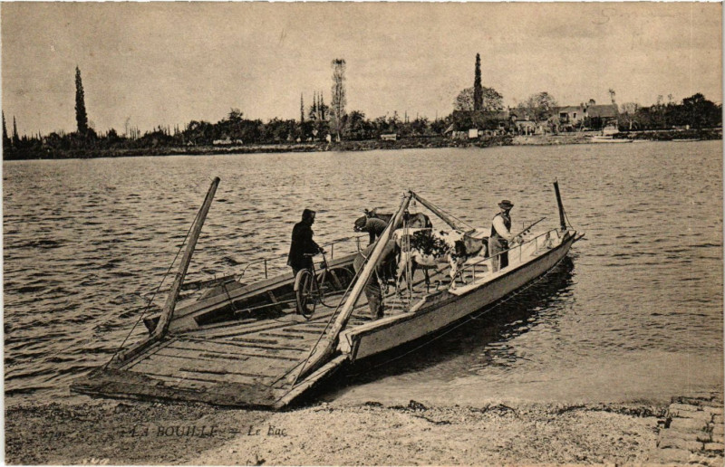 Carte postale ancienne La Bouille-Le Bac à La Bouille