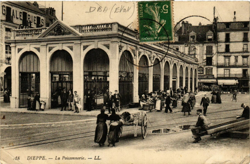 Carte postale ancienne Dieppe-La Poissonnerie à Dieppe