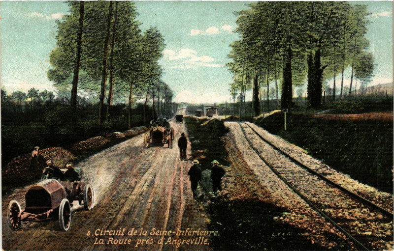 Carte postale ancienne Circuit de la Seine-Inferieure La Route pres d'Angreville à Eu