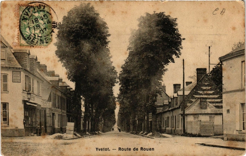 Carte postale ancienne Yvetot-Route de Rouen à Rouen