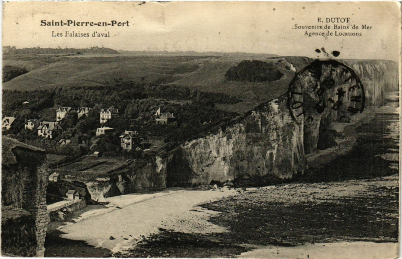 Carte postale ancienne Saint-Pierre-en-Port-Les Falaises d'Aval à Saint-Pierre-en-Port