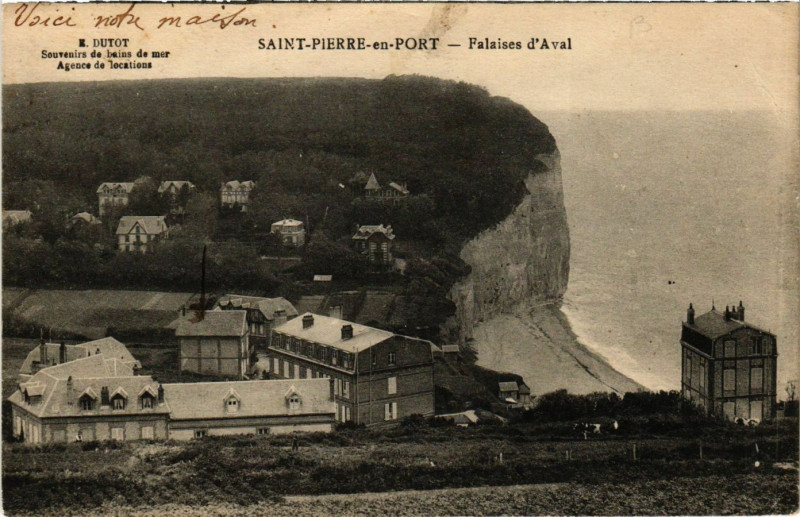 Carte postale ancienne Saint-Pierre-en-Port-Falaises d'Aval à Saint-Pierre-en-Port