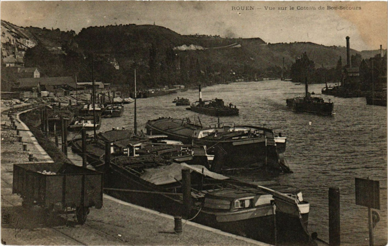 Carte postale ancienne Rouen-Vue sur le Coteau de Bon-Secours à Rouen