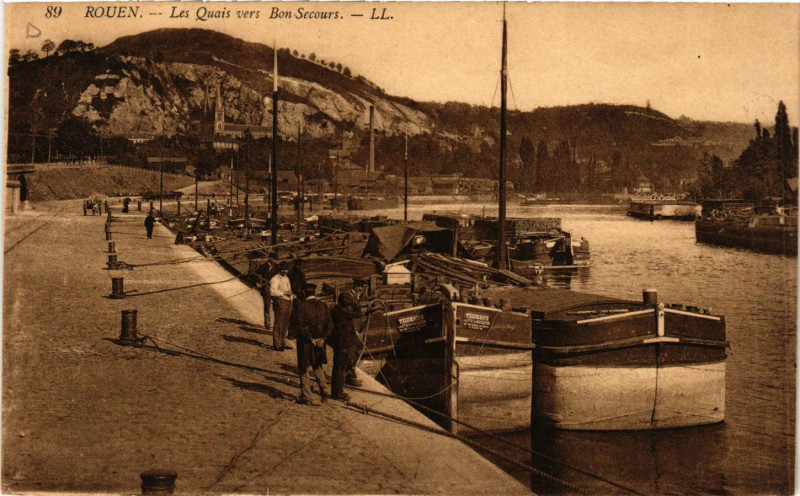 Carte postale ancienne Rouen-Les Quais vers Bon-Secours à Rouen