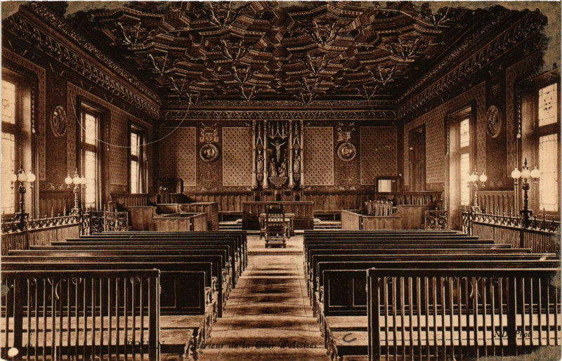 Carte postale ancienne Rouen-Interieur de la Cour d'Assises à Rouen
