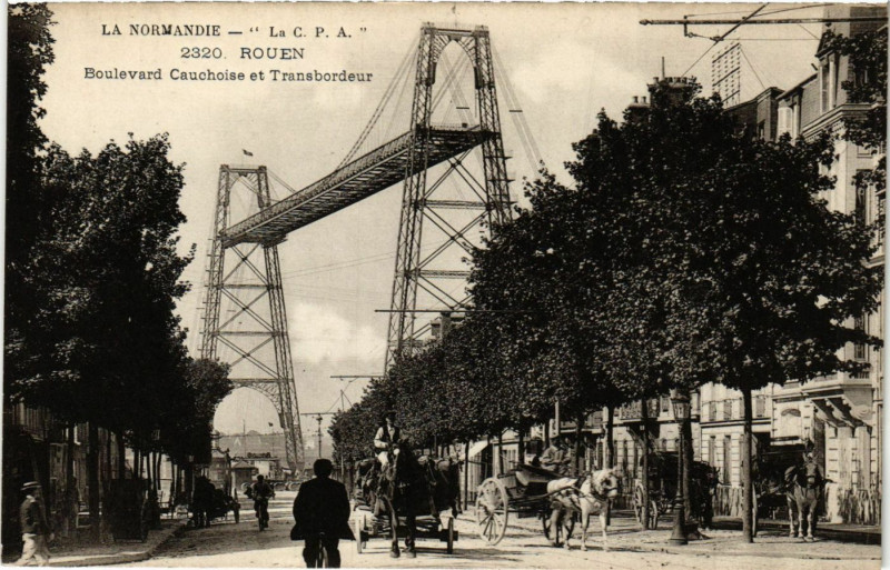 Carte postale ancienne Rouen-Boulevard Cauchoise et Transbordeur à Rouen