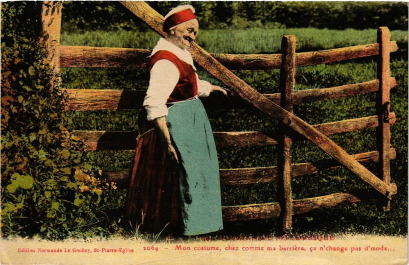 Carte postale ancienne Mon costume chez comme ma barriere