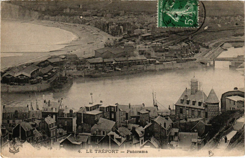 Carte postale ancienne Le Treport-Panorama au Tréport