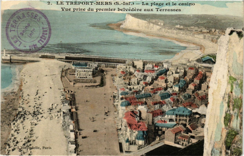 Carte postale ancienne Le Treport-Mers La plage et le casino vue prise du premier au Tréport