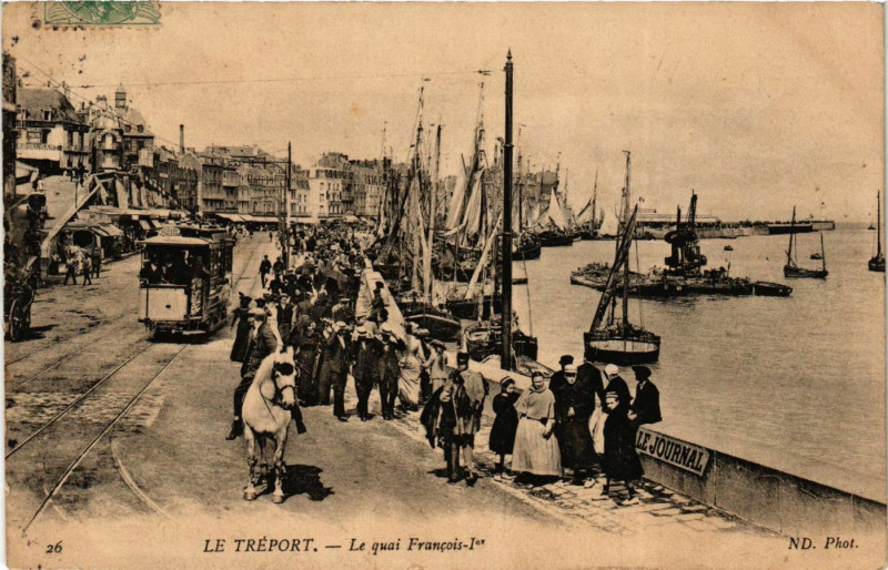 Carte postale ancienne Le Treport-Le quai Francois Ier au Tréport