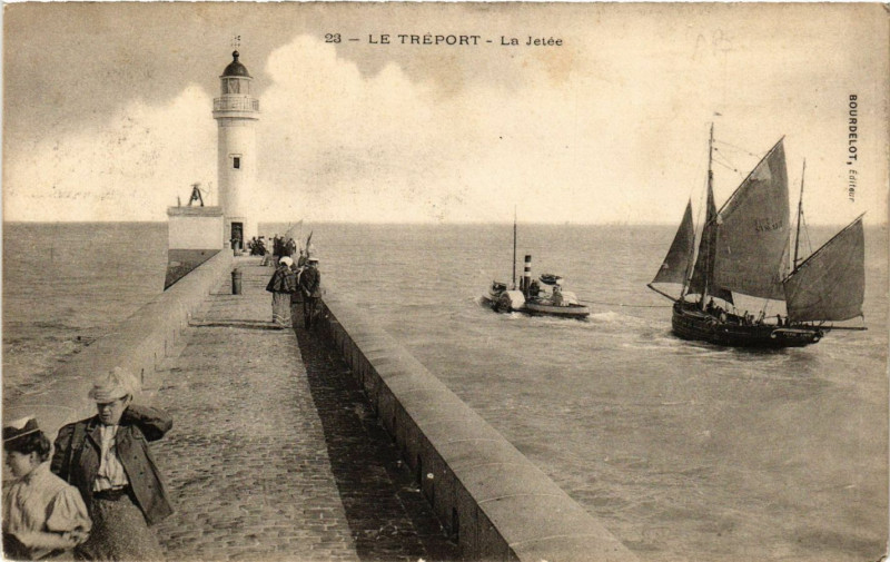 Carte postale ancienne Le Treport-La Jetée au Tréport