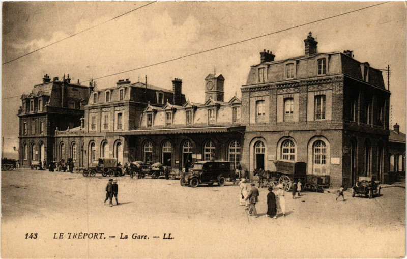 Carte postale ancienne Le Treport-La Gare au Tréport