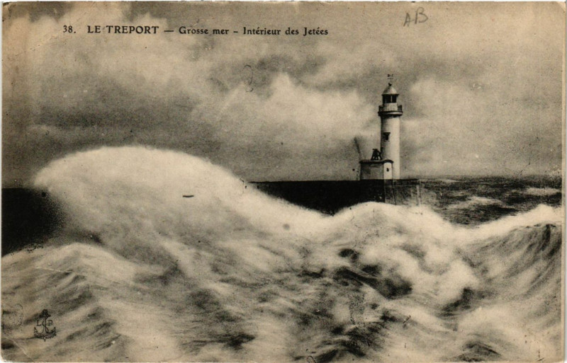 Carte postale ancienne Le Treport-Grosse mer Interieur des Jetées au Tréport
