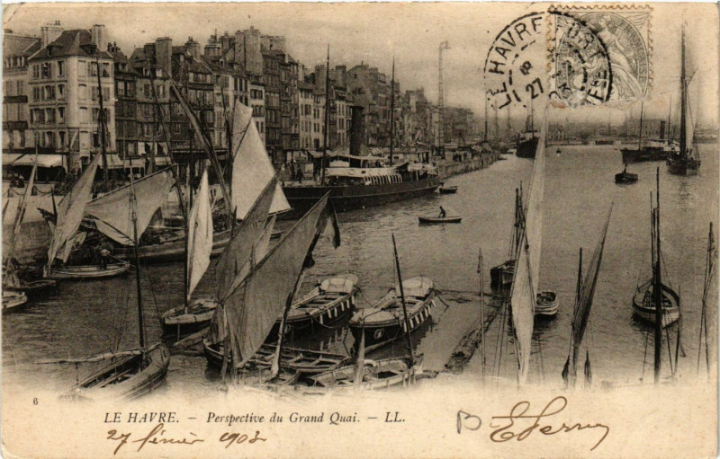 Carte postale ancienne Le Havre-Perspective du Grand Quai au Havre