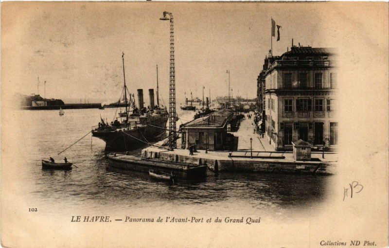 Carte postale ancienne Le Havre-Panorama de l'Avant-Port et du Grand Quai au Havre