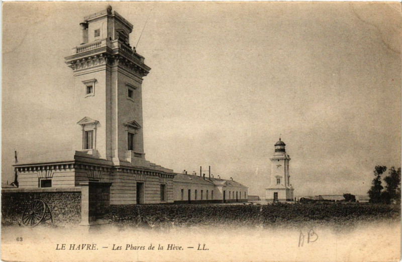 Carte postale ancienne Le Havre-Les Phares de la Heve au Havre