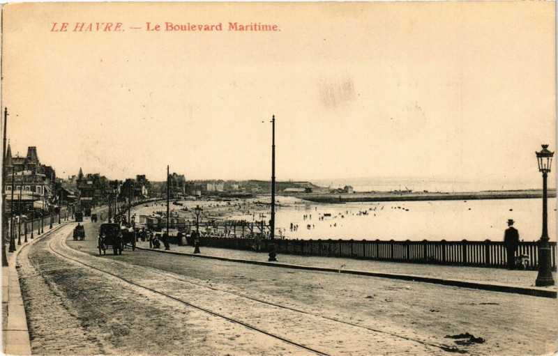 Carte postale ancienne Le Havre-Le Boulevard Maritime au Havre