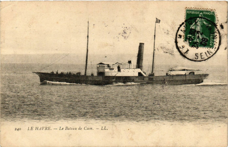 Carte postale ancienne Le Havre-La Bateau de Caen au Havre