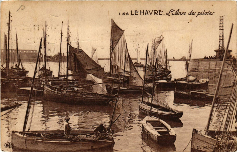 Carte postale ancienne Le Havre-L'Anse des pilotes au Havre