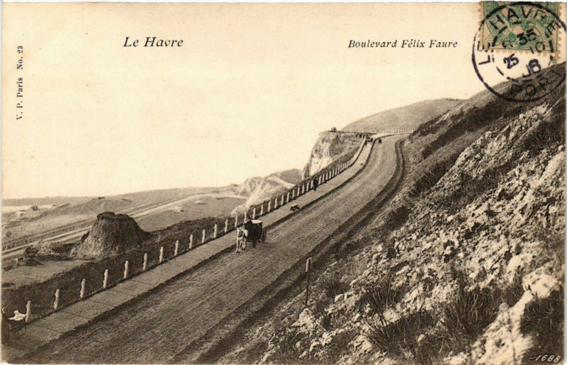 Carte postale ancienne Le Havre-Boulevard Felix Faure au Havre