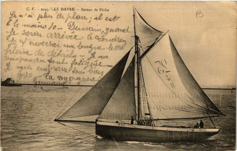 Carte postale ancienne Le Havre-Bateau de Peche au Havre