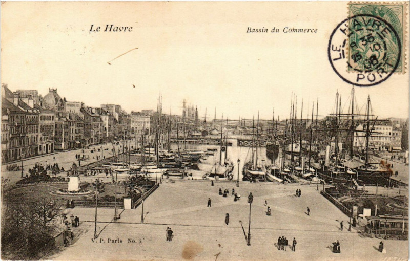 Carte postale ancienne Le Havre-Bassin du Commerce au Havre