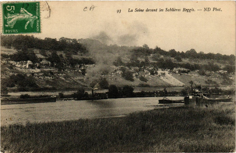 Carte postale ancienne La Seine devant les Sablieres Reggis