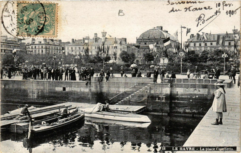 Carte postale ancienne Le Havre-La place Gambetta au Havre